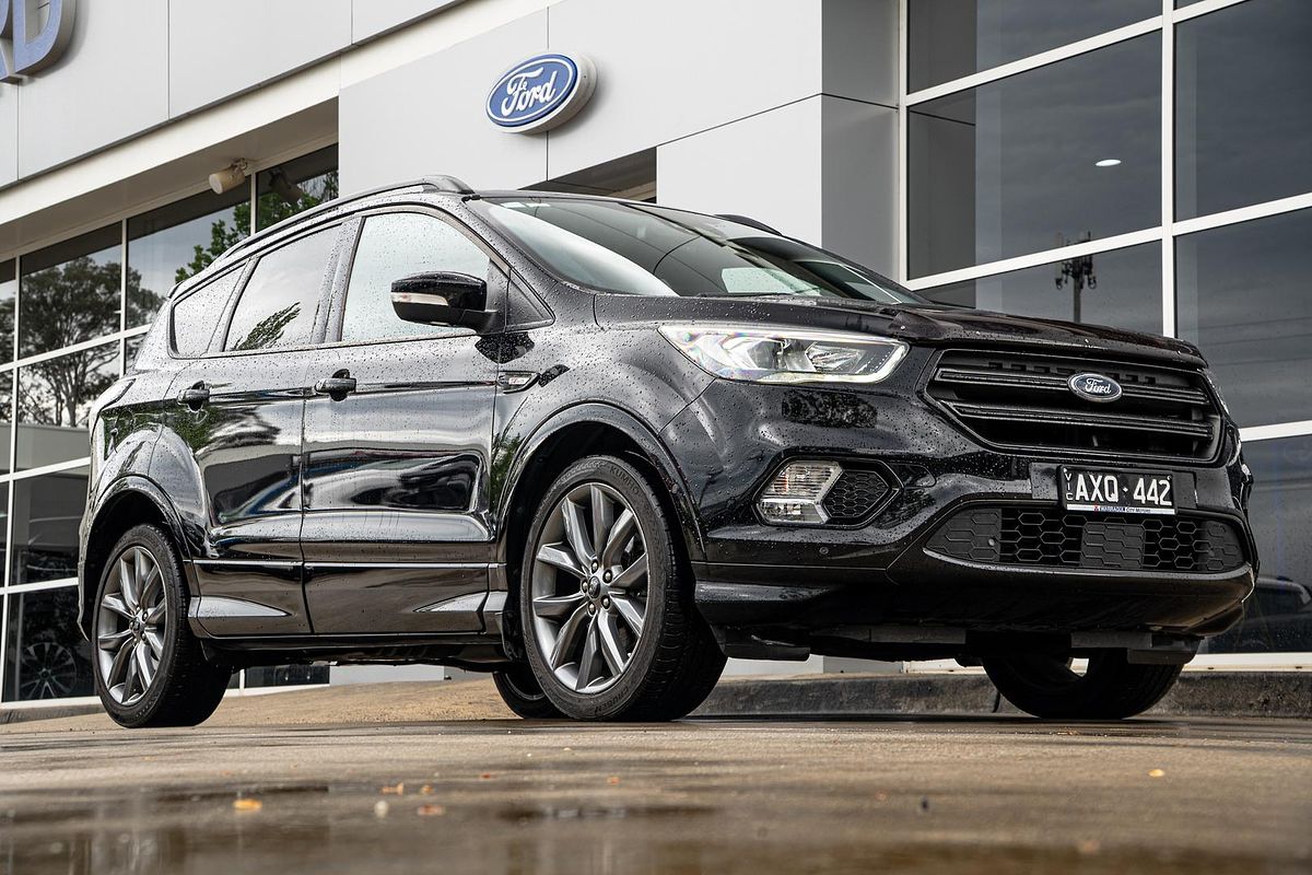 2020 Ford Escape ST-Line ZG