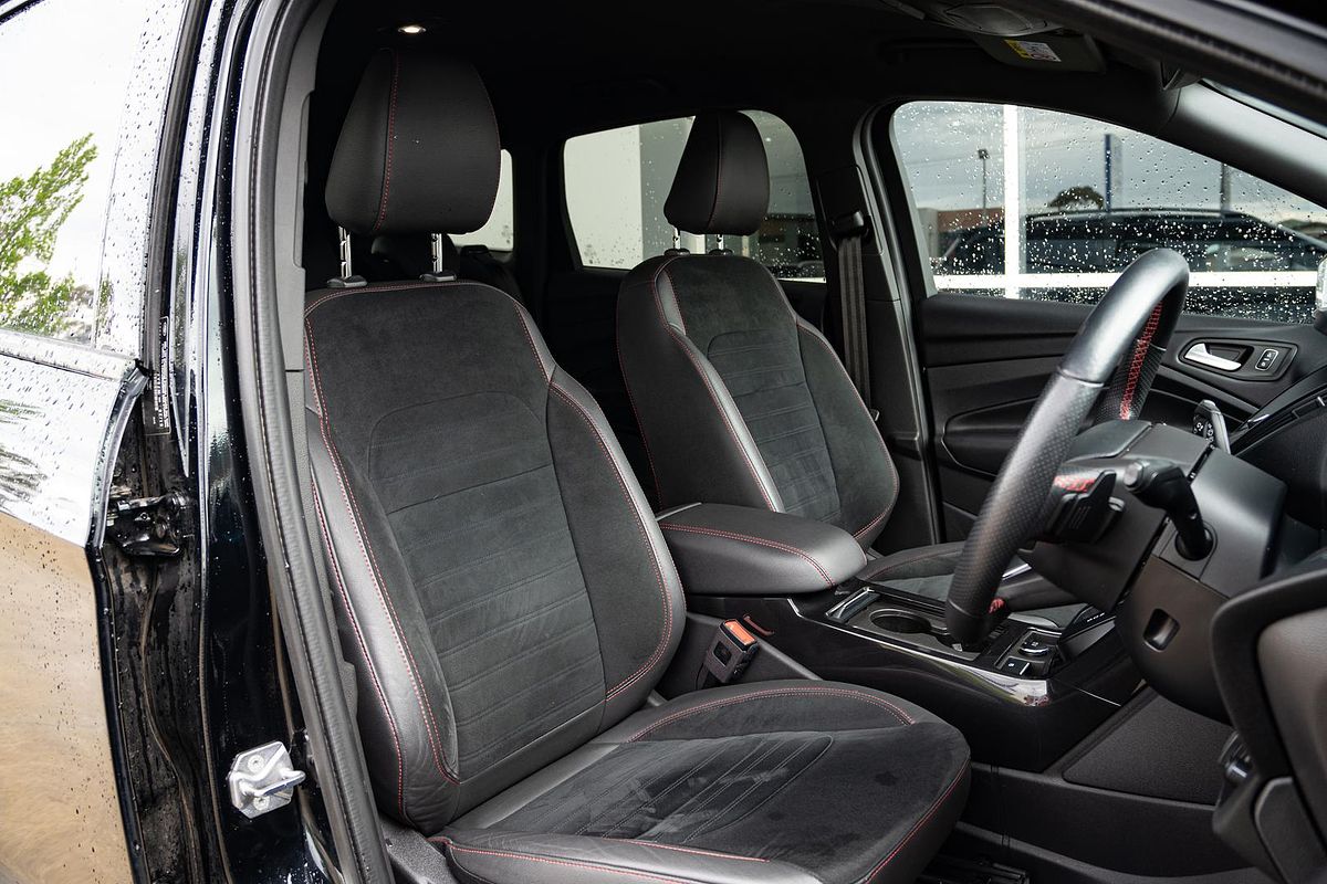 2020 Ford Escape ST-Line ZG