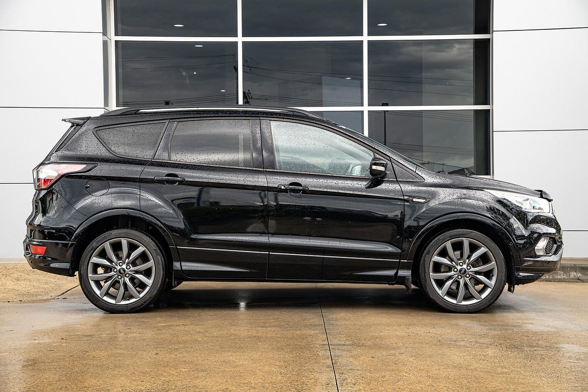 2020 Ford Escape ST-Line ZG