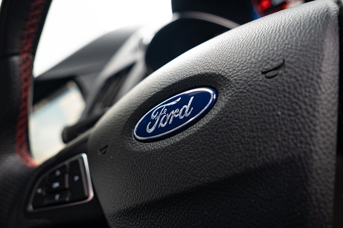 2020 Ford Escape ST-Line ZG