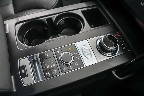 2018 Land Rover Discovery TD6 SE Series 5