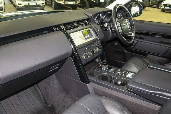 2018 Land Rover Discovery TD6 SE Series 5
