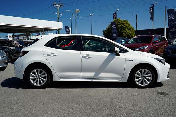 2022 Toyota Corolla Ascent Sport Hybrid ZWE219R