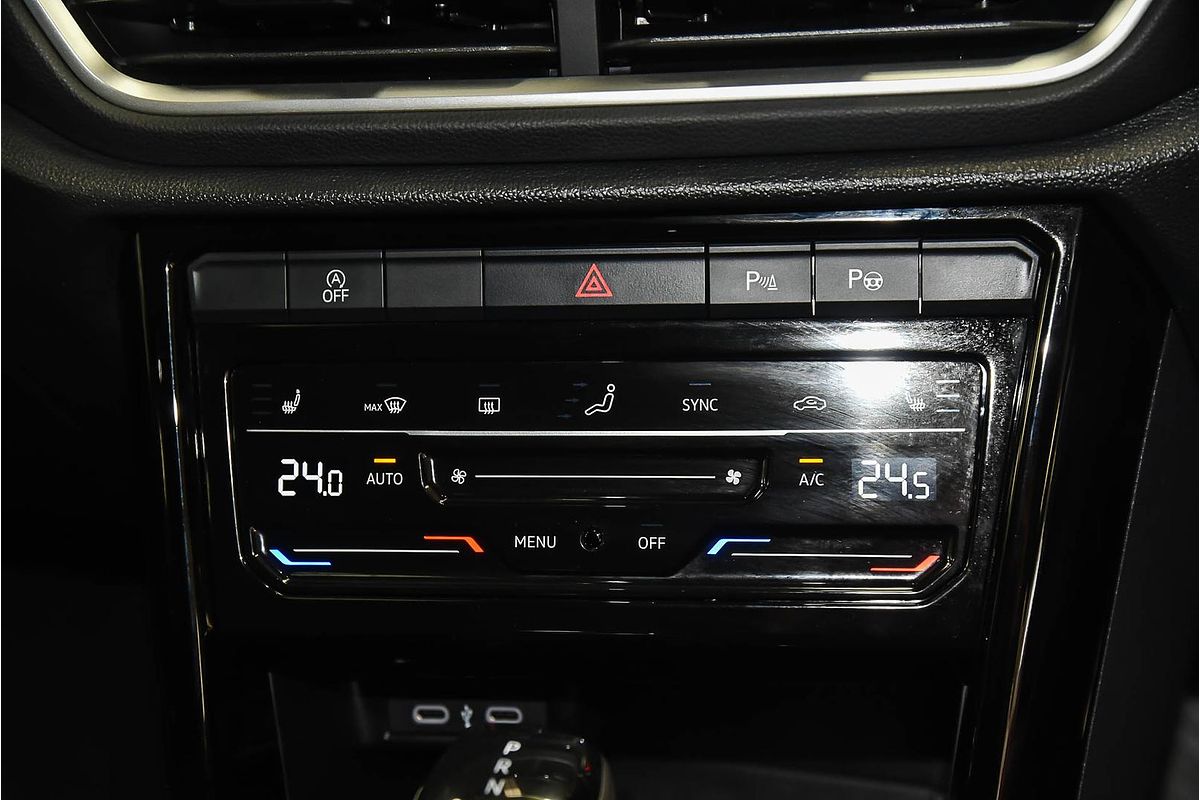 2024 Volkswagen T-Roc 140TSI R-Line D11