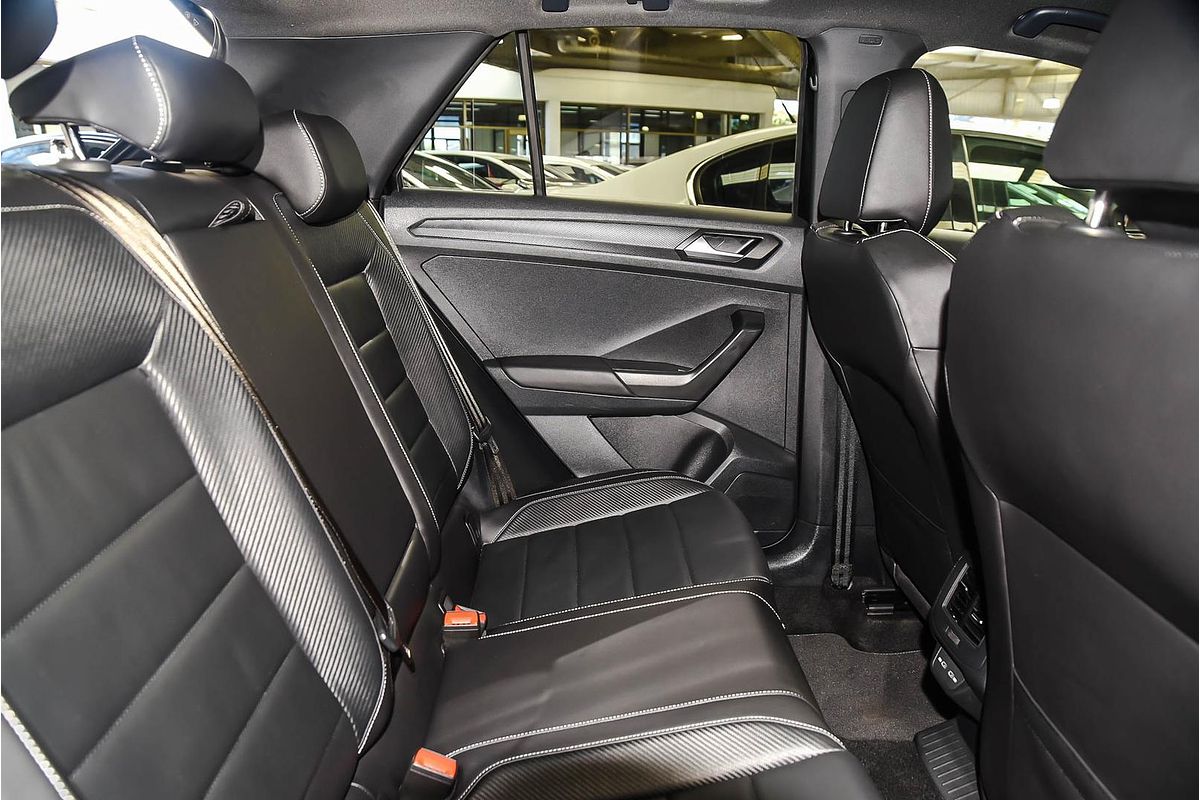 2024 Volkswagen T-Roc 140TSI R-Line D11