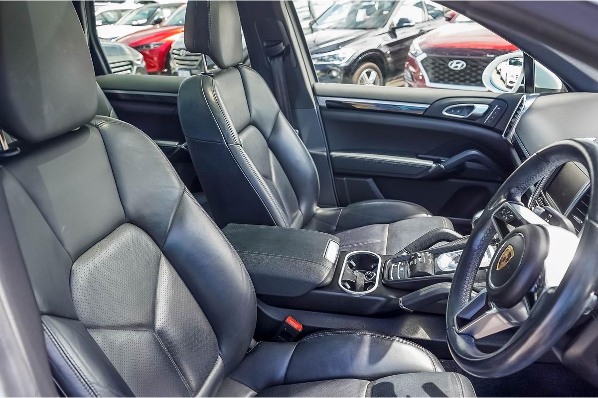 2015 Porsche Cayenne Diesel 92A