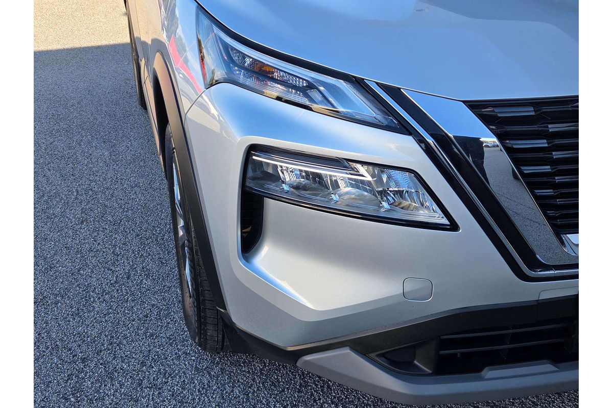 2024 Nissan X-TRAIL ST T33
