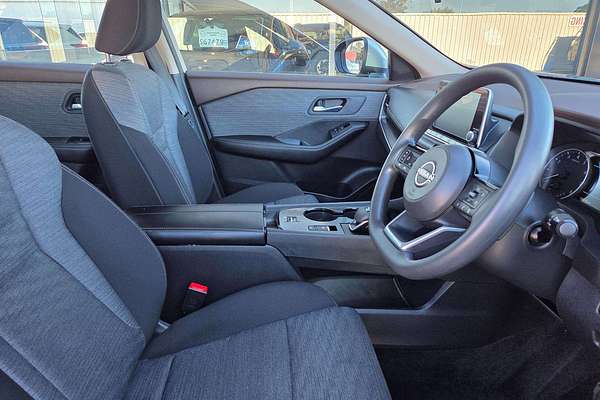 2024 Nissan X-TRAIL ST T33