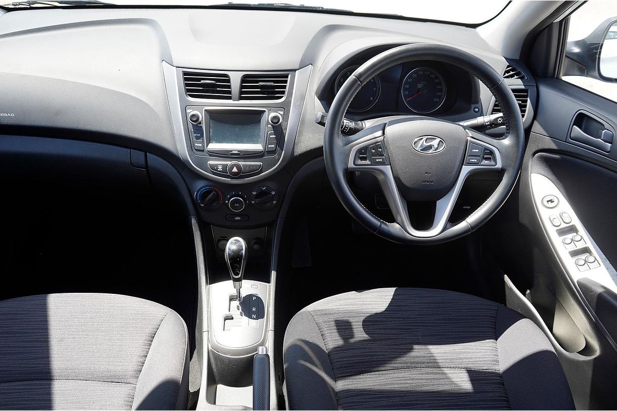 2017 Hyundai Accent Sport RB6