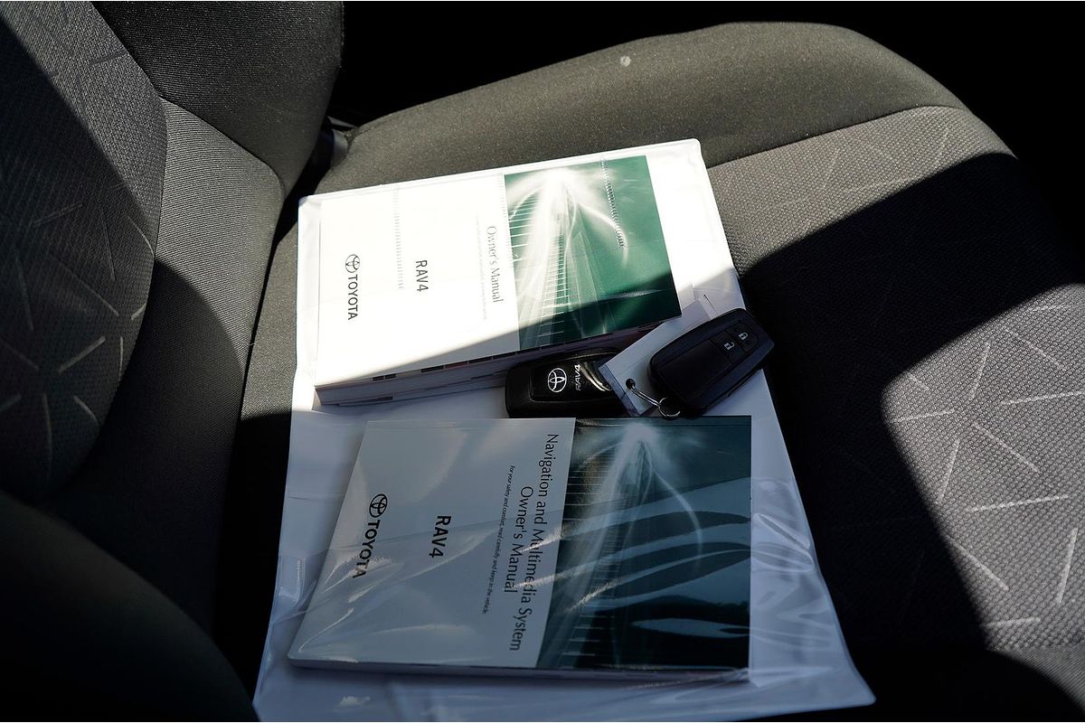 2022 Toyota RAV4 GXL AXAH52R