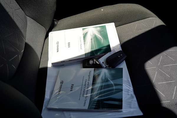 2022 Toyota RAV4 GXL AXAH52R