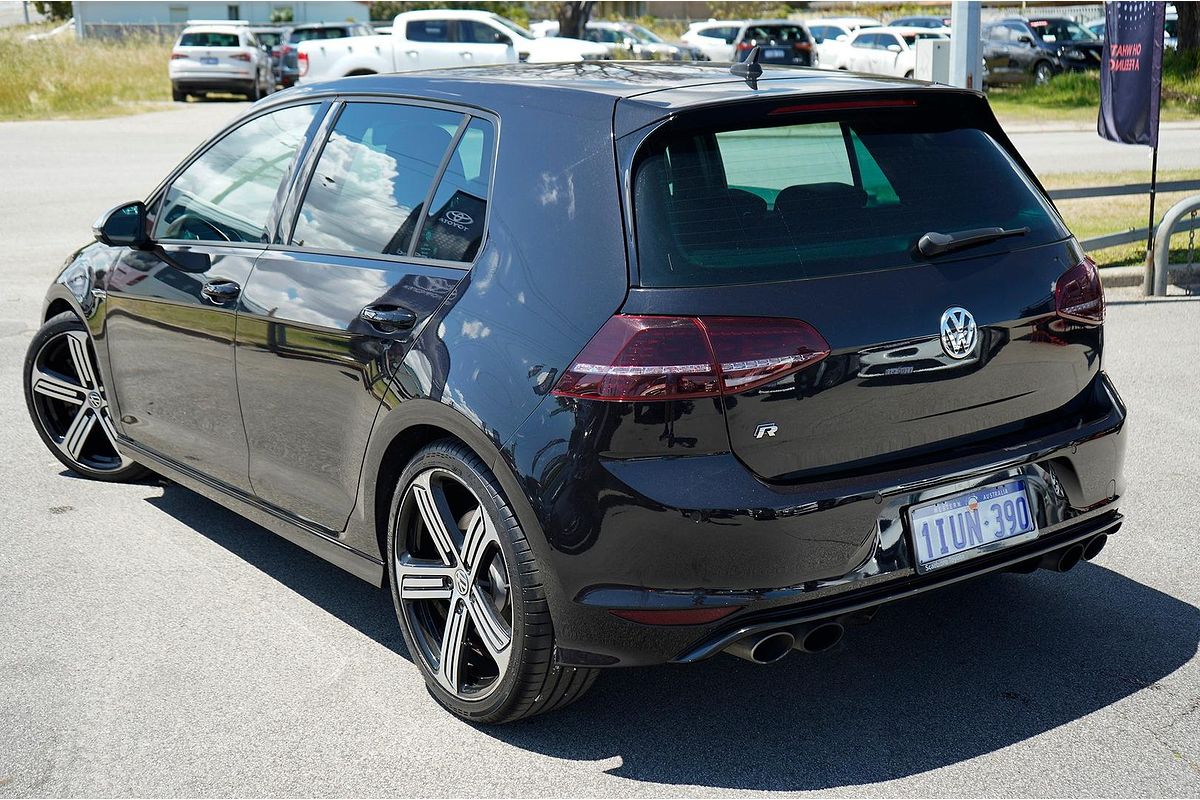 2016 Volkswagen Golf R 7