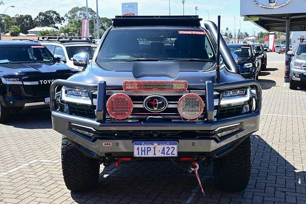 2022 Toyota Landcruiser Sahara FJA300R