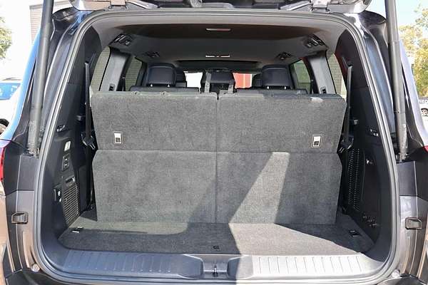 2022 Toyota Landcruiser Sahara FJA300R