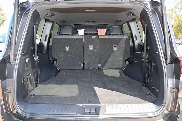 2022 Toyota Landcruiser Sahara FJA300R