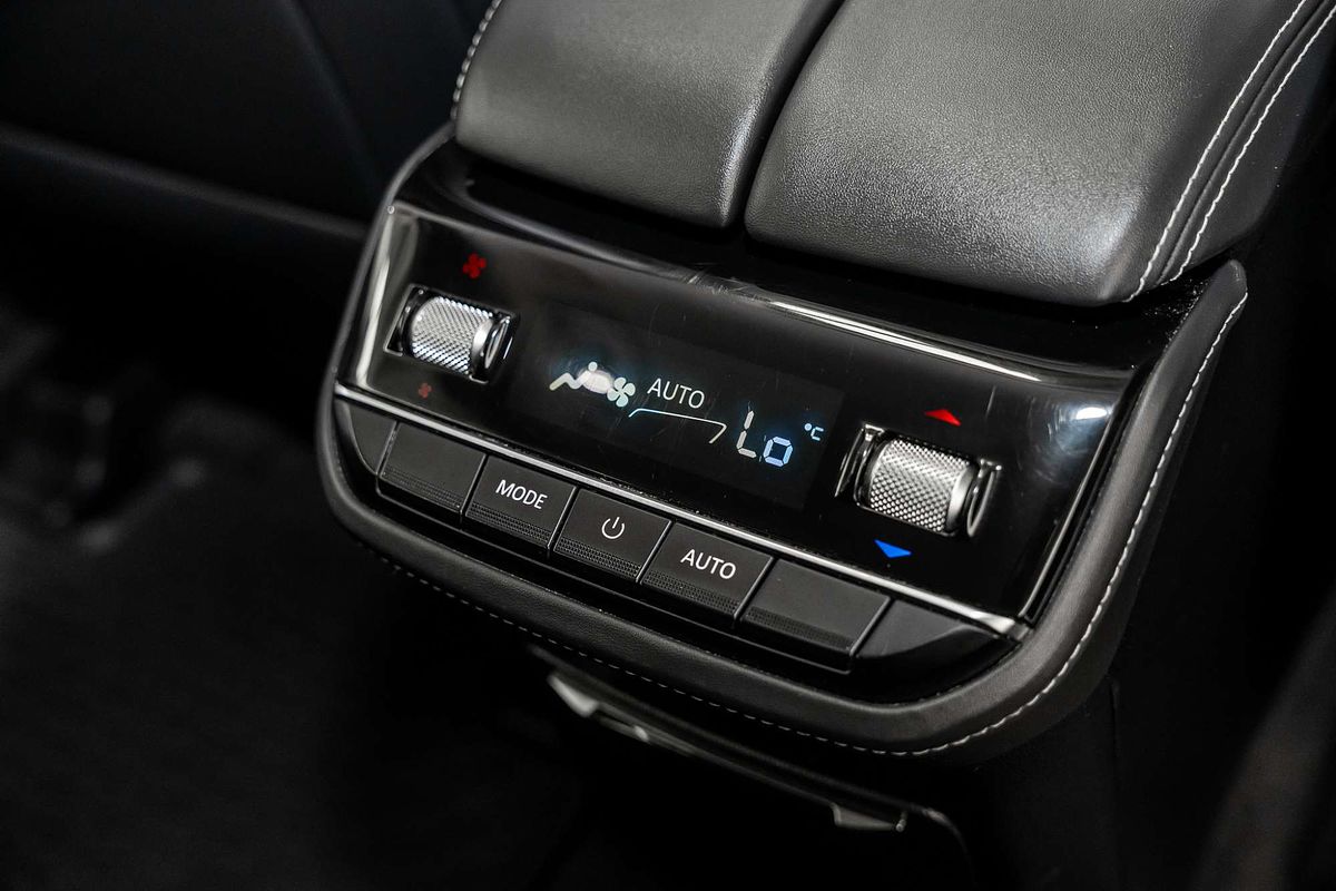 2024 LDV D90 Executive SV9A