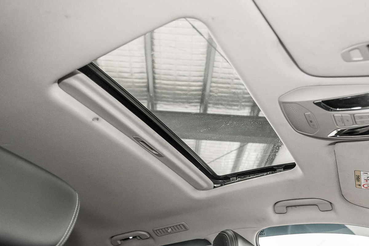 2024 LDV D90 Executive SV9A