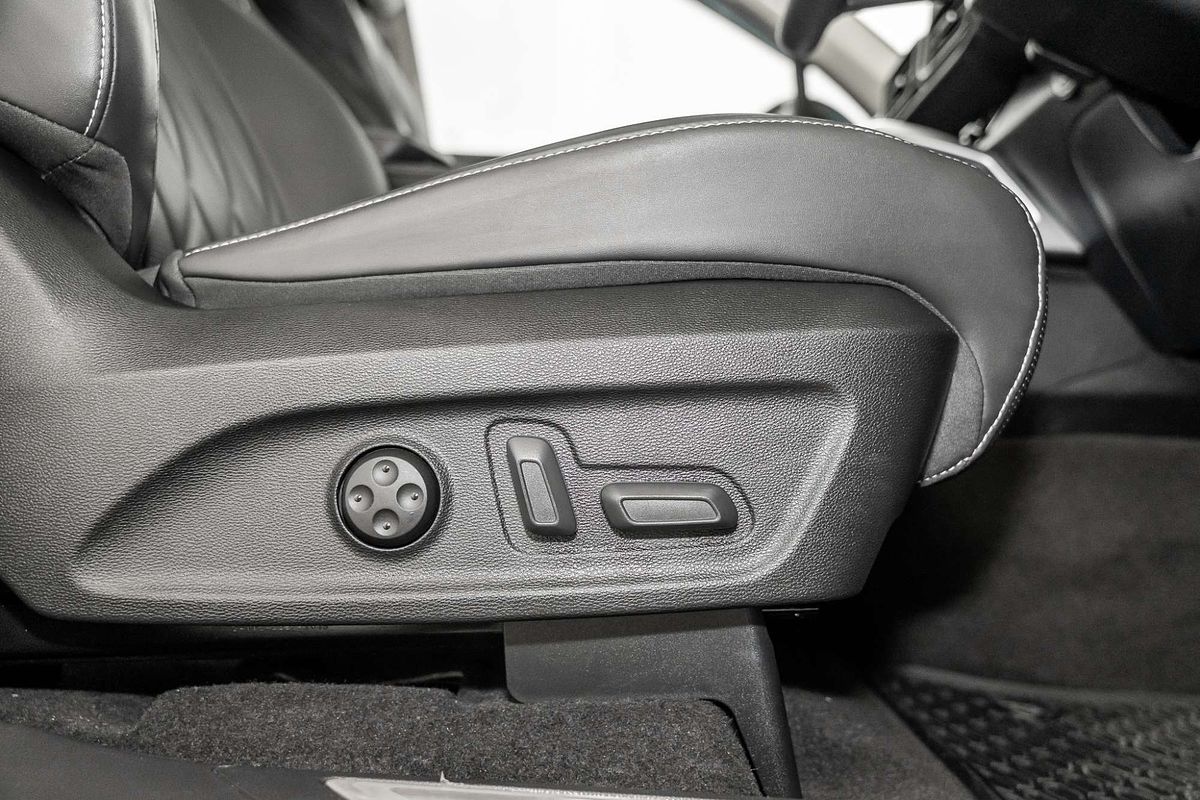 2024 LDV D90 Executive SV9A