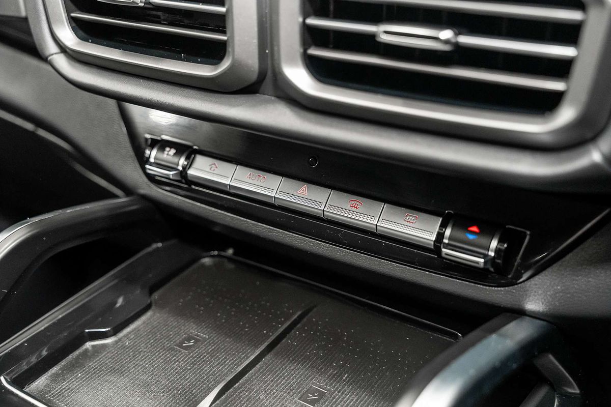 2024 LDV D90 Executive SV9A