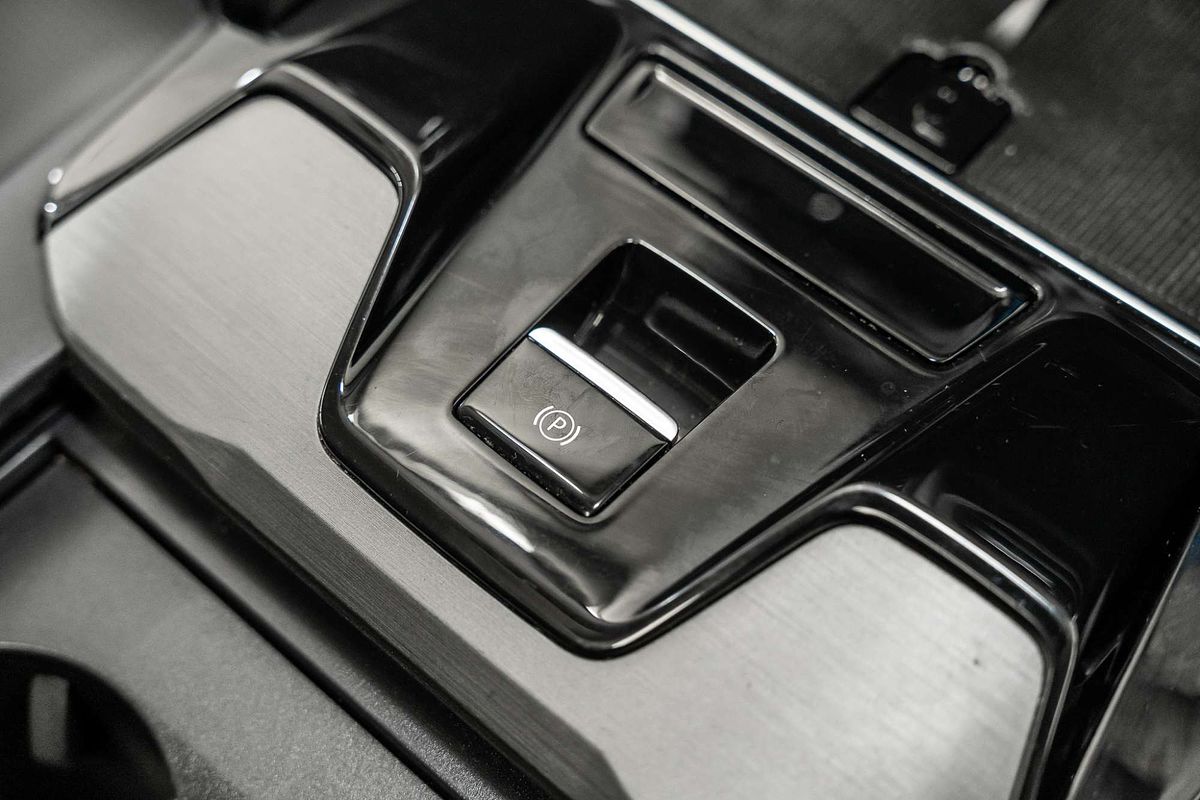 2024 LDV D90 Executive SV9A