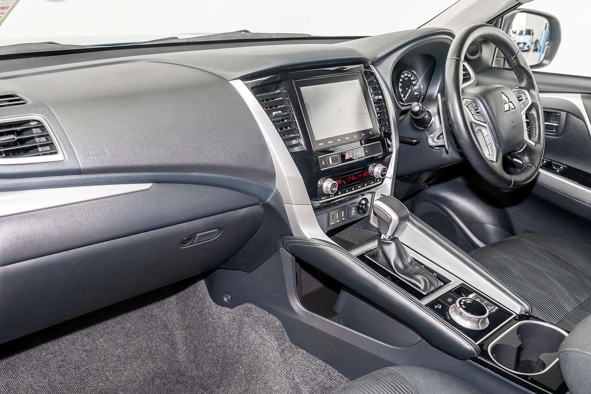 2023 Mitsubishi Pajero Sport GLS QF
