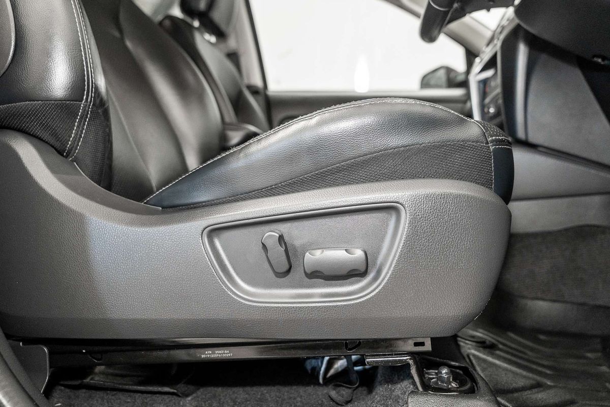 2020 Mitsubishi Triton GSR MR 4X4