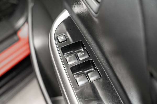 2020 Mitsubishi Triton GSR MR 4X4