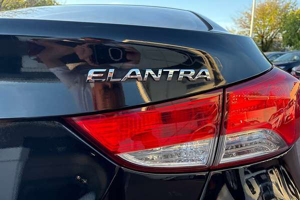 2011 Hyundai Elantra Active MD