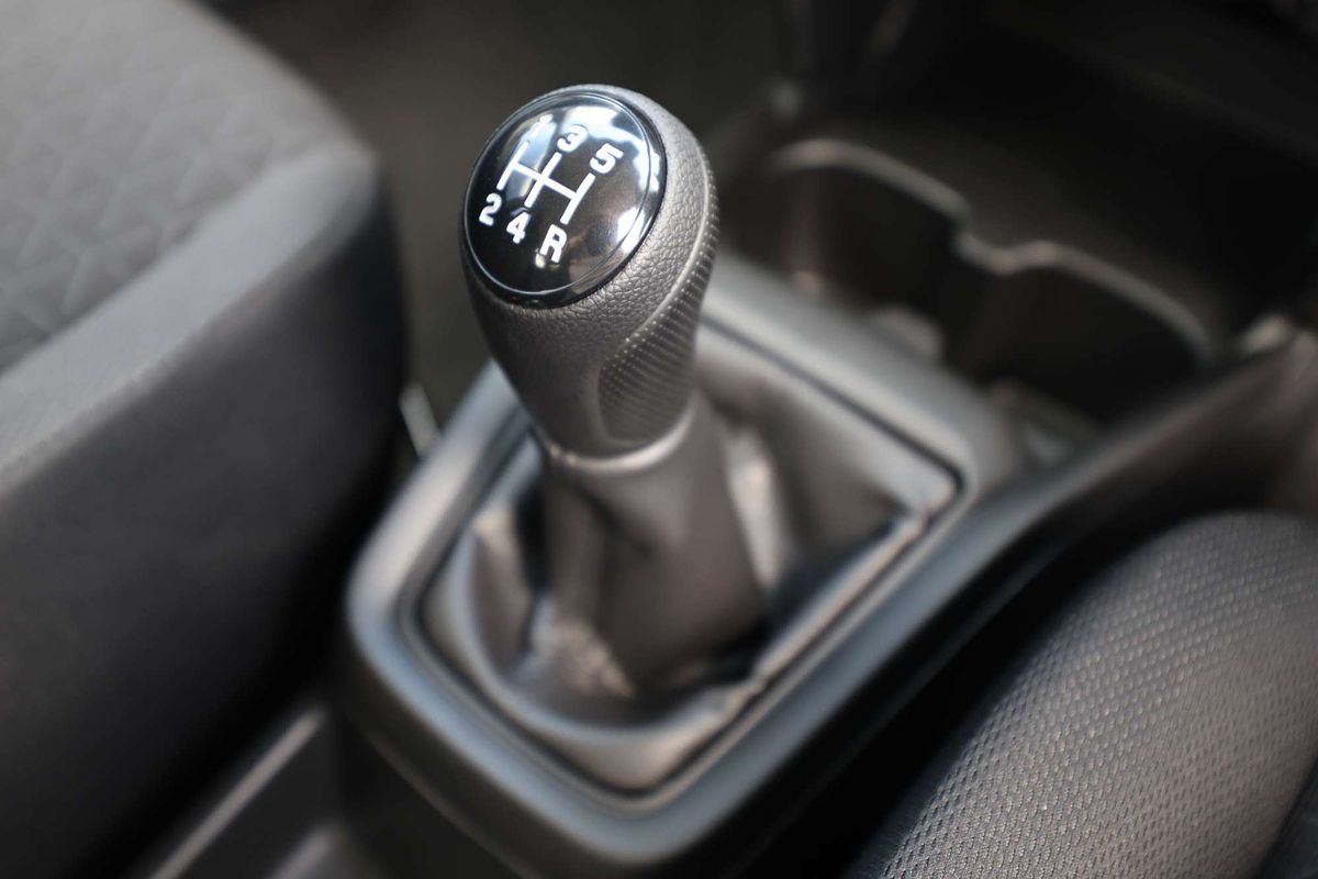 2025 Suzuki Swift Hybrid UZ