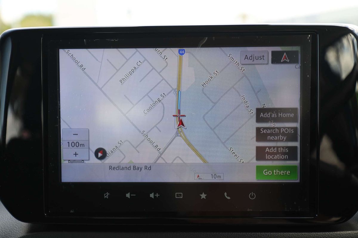 2025 Suzuki Swift Hybrid UZ