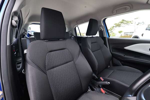 2025 Suzuki Swift Hybrid UZ