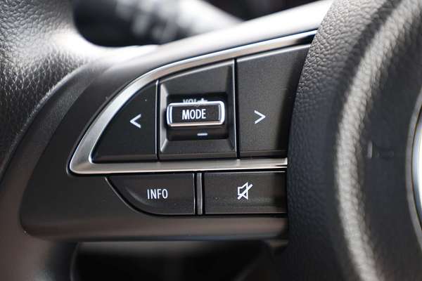 2025 Suzuki Swift Hybrid UZ