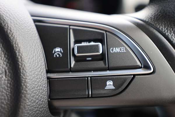 2025 Suzuki Swift Hybrid UZ