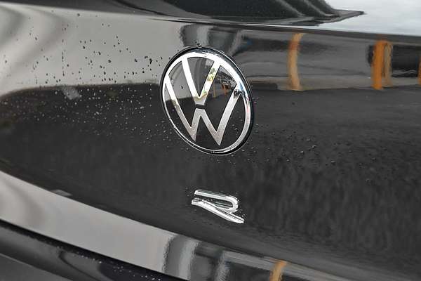 2024 Volkswagen Golf R 8