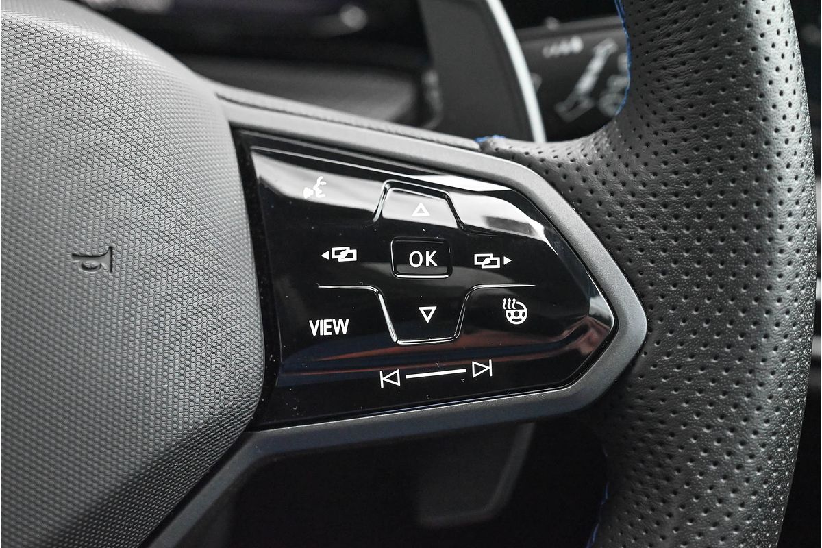 2024 Volkswagen Golf R 8