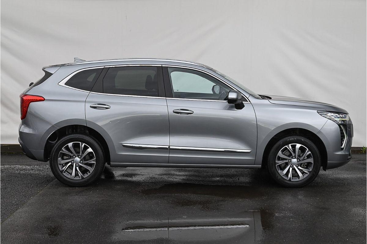 2022 GWM Haval Jolion Lux A01