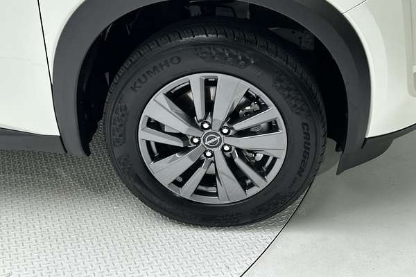 2024 Nissan Pathfinder ST-L R53