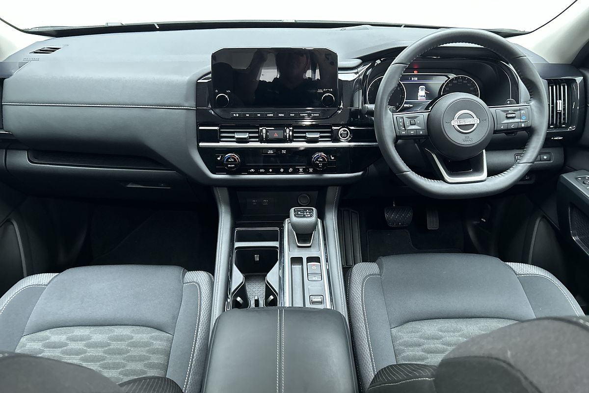 2024 Nissan Pathfinder ST-L R53