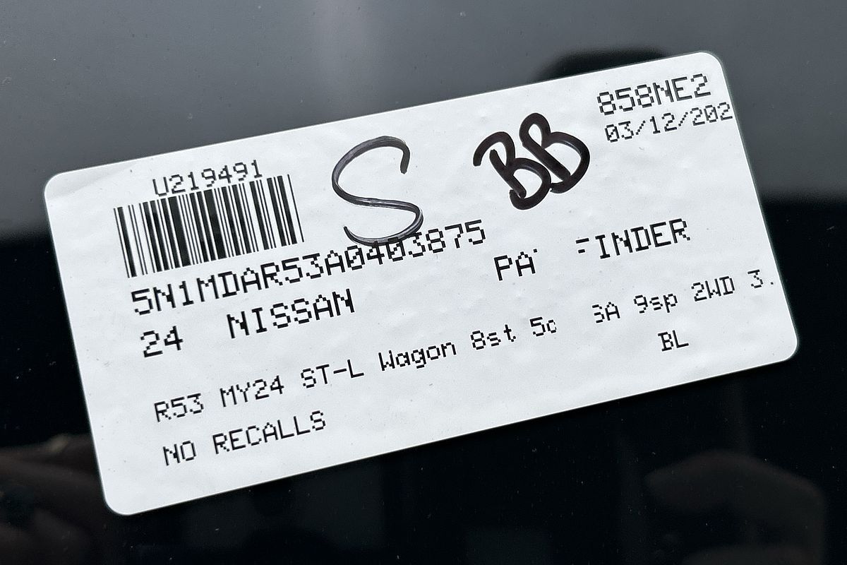 2024 Nissan Pathfinder ST-L R53