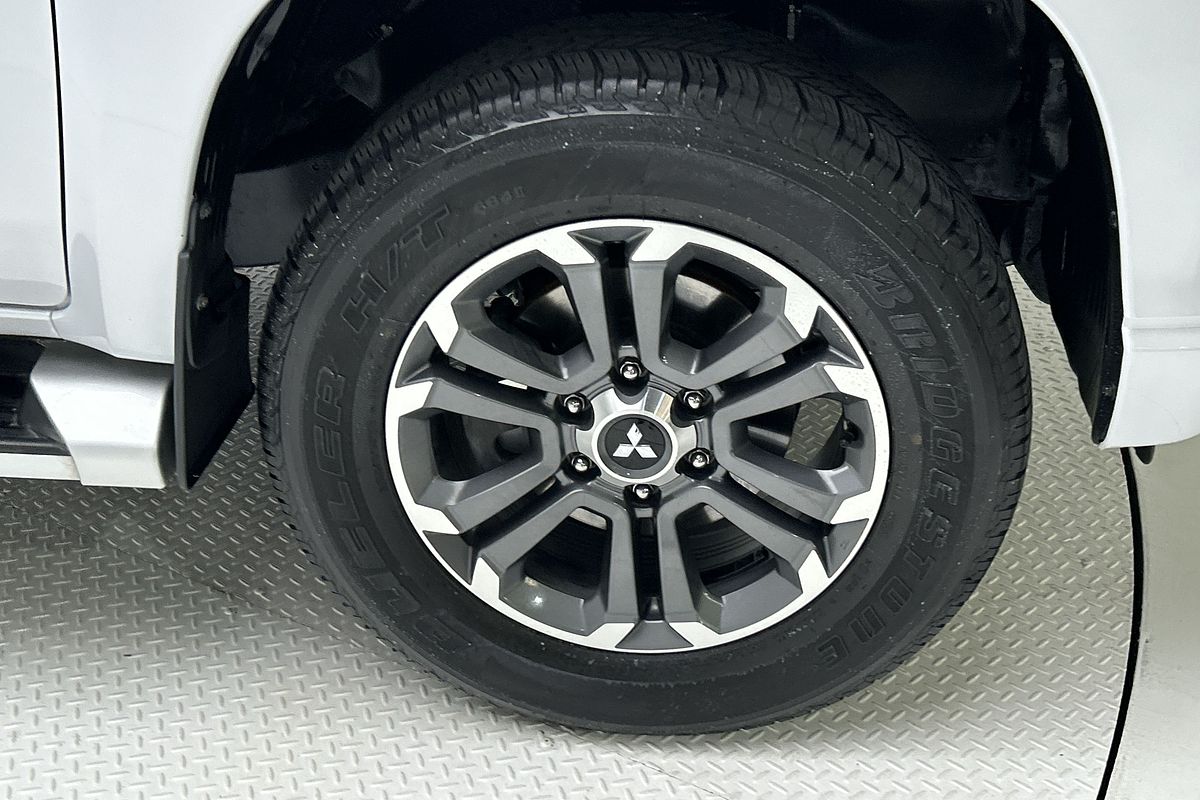 2022 Mitsubishi Triton GLS MR 4X4