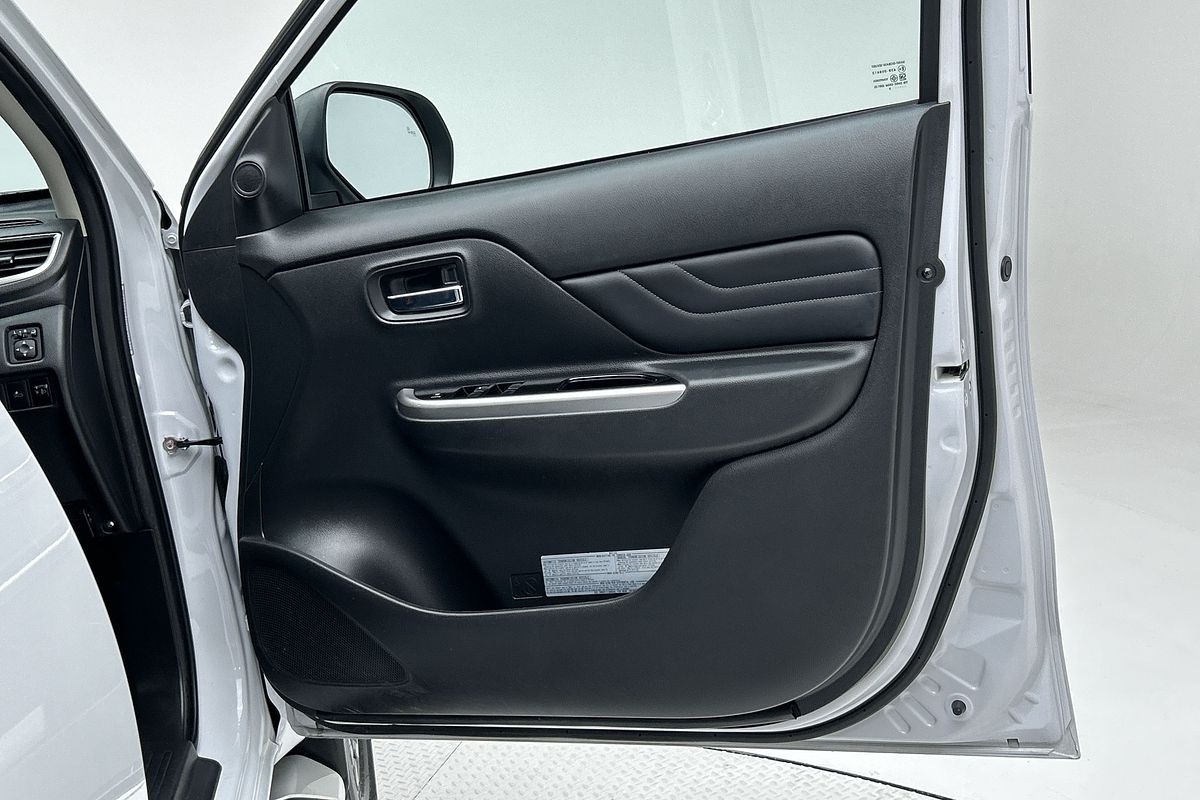 2022 Mitsubishi Triton GLS MR 4X4