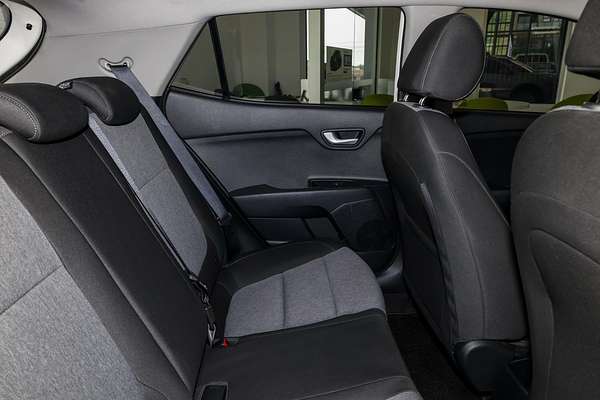 2022 Kia Stonic S YB