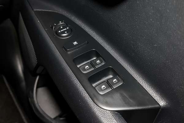 2022 Kia Stonic S YB
