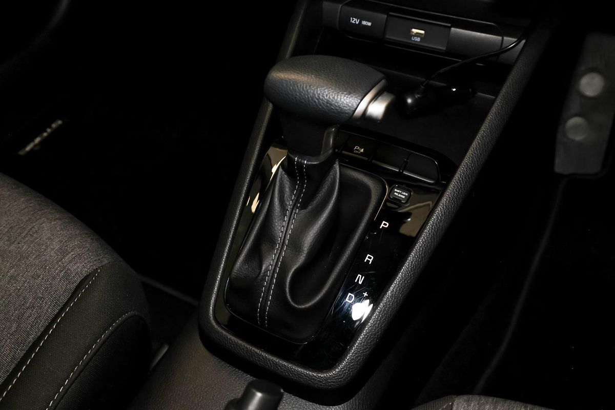 2022 Kia Stonic S YB