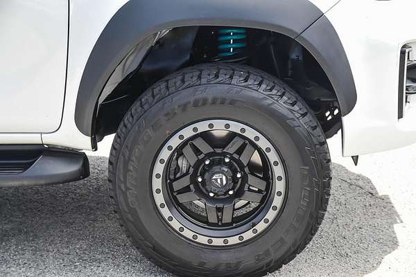 2020 Toyota Hilux SR5 GUN126R 4X4