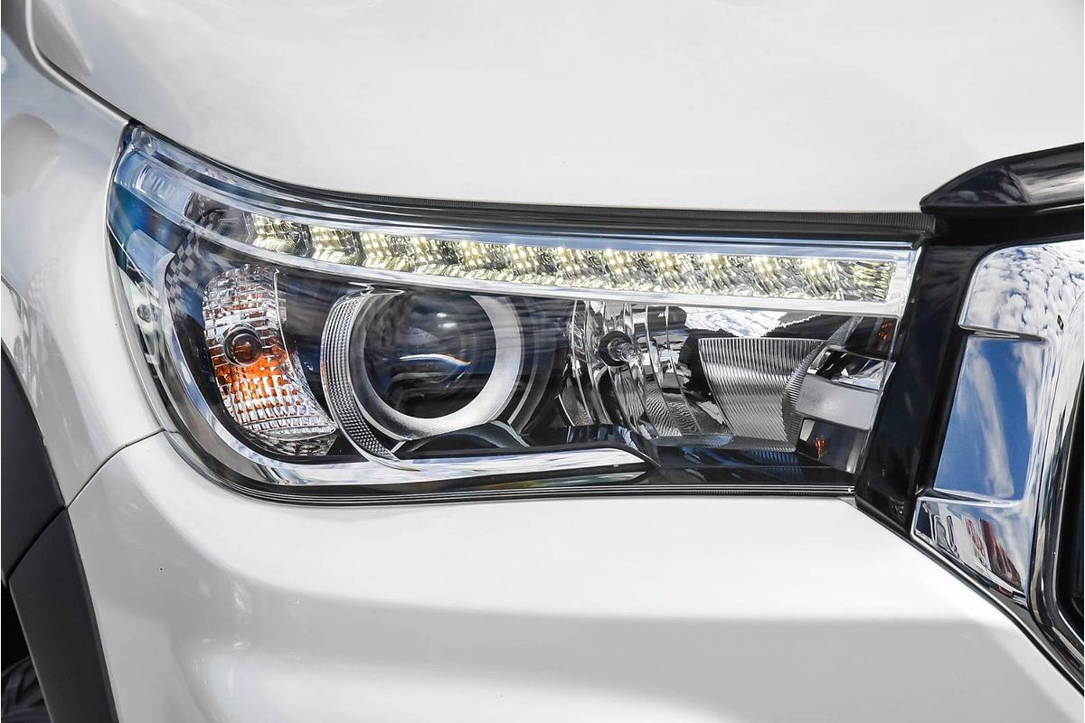 2020 Toyota Hilux SR5 GUN126R 4X4