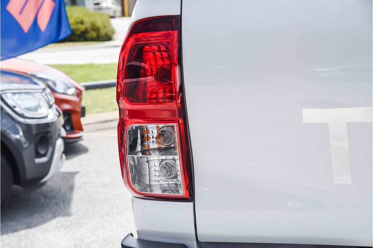 2020 Toyota Hilux SR5 GUN126R 4X4