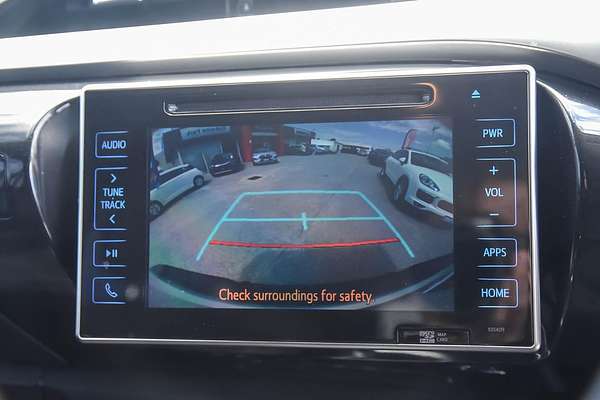 2020 Toyota Hilux SR5 GUN126R 4X4