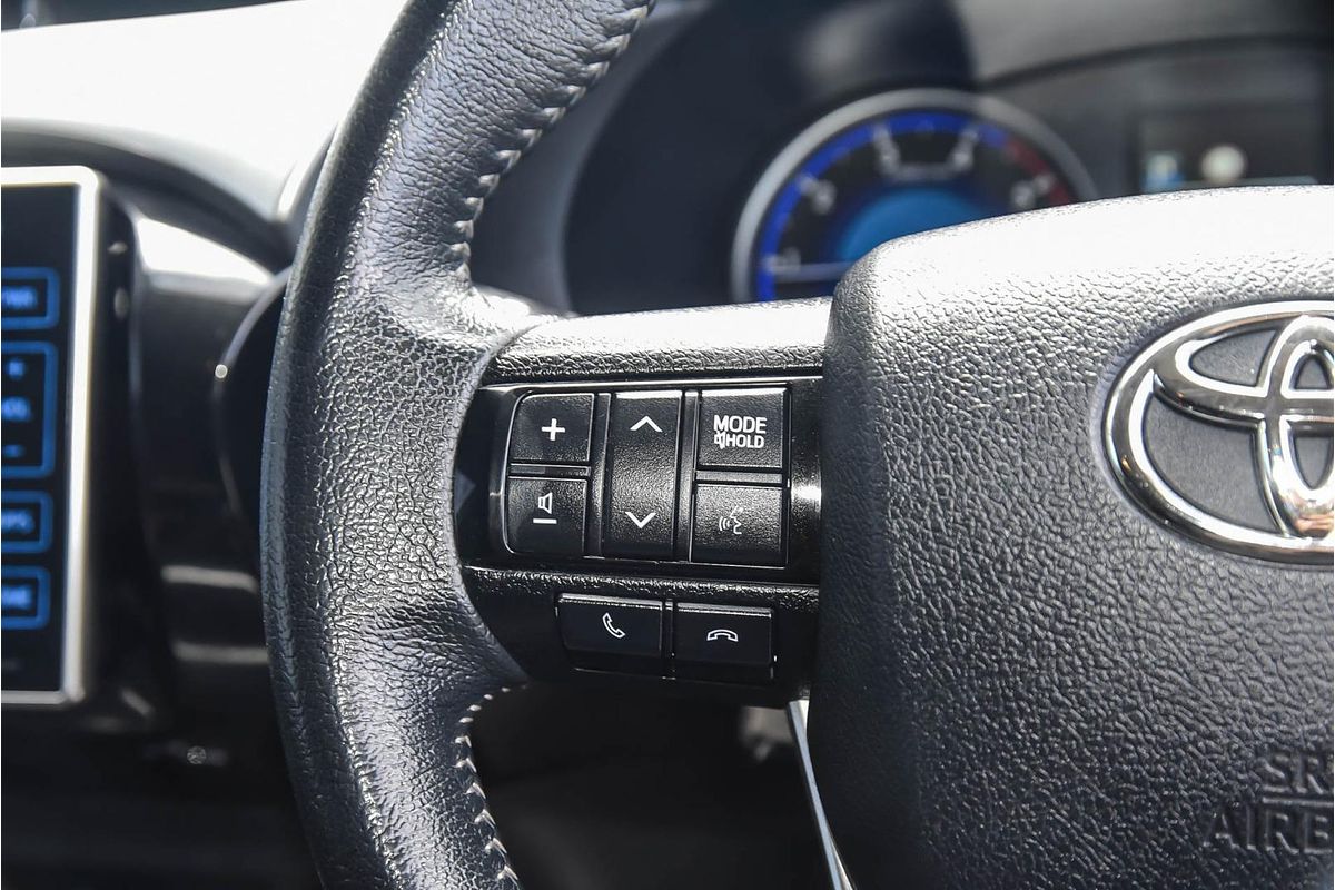 2020 Toyota Hilux SR5 GUN126R 4X4