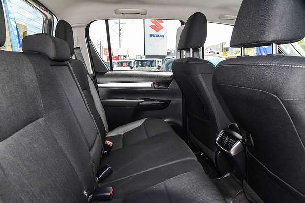 2020 Toyota Hilux SR5 GUN126R 4X4